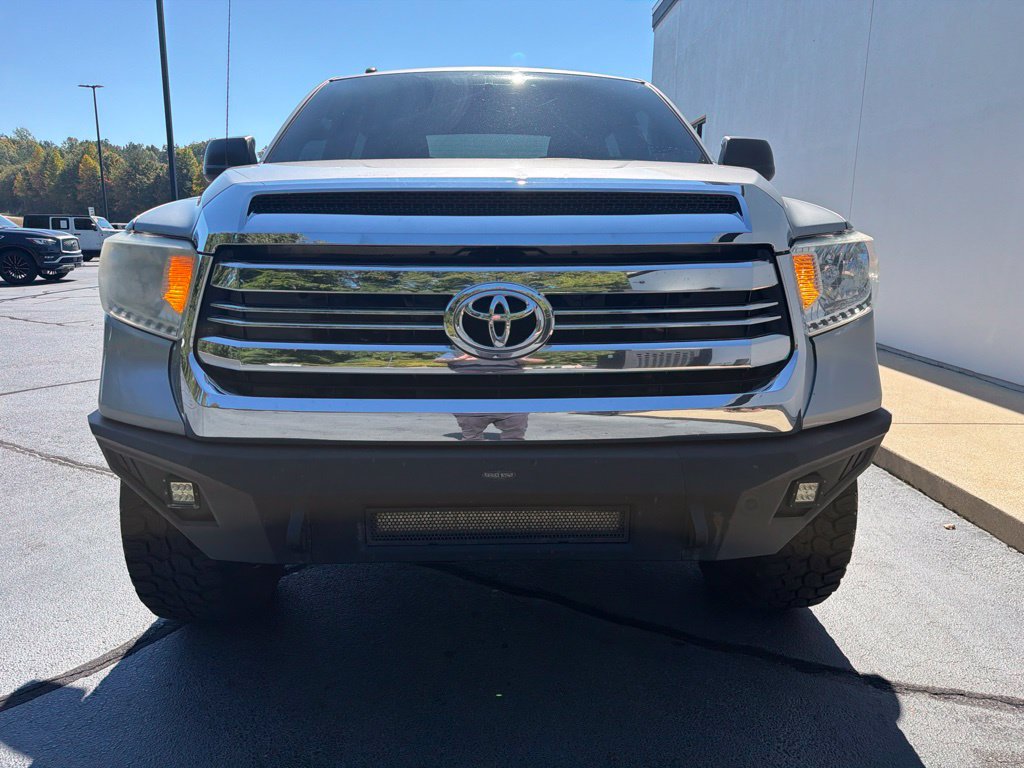 Used 2017 Toyota Tundra SR5 w/ SR5 Upgrade Package RWD image 14