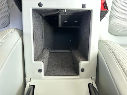 Used 2022 Porsche Macan image 29