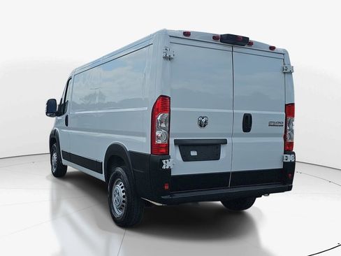 Used 2025 RAM ProMaster 2500 w/ Convenience Group FWD image 8