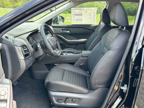 New 2026 Nissan Rogue SV image 9