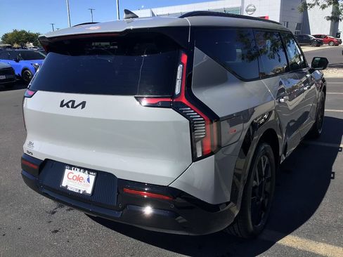 New 2026 Kia EV9 Land image 5