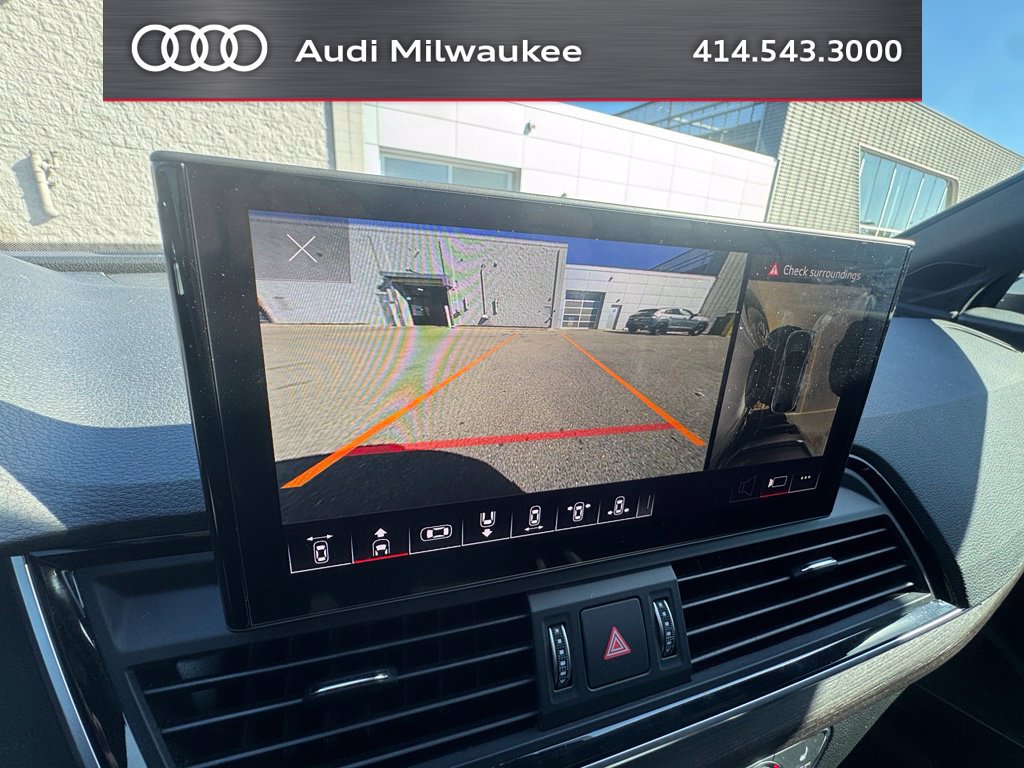 Used 2023 Audi Q5 2.0T Premium Plus w/ Premium Plus Package AWD/4WD image 16