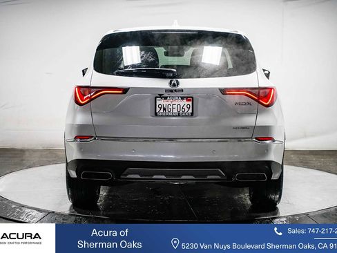 Used 2025 Acura MDX SH-AWD w/ Technology Package image 13