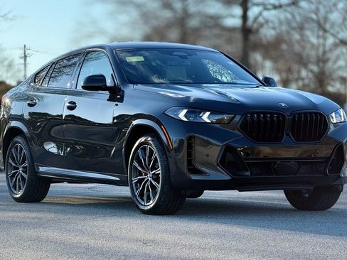 New 2026 BMW X6 xDrive40i w/ Climate Comfort Package image 10