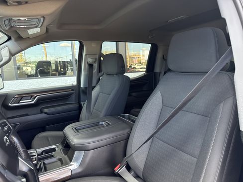 Used 2022 Chevrolet Silverado 1500 RST image 18