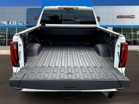 Used 2025 GMC Sierra 2500 Denali w/ Technology Package AWD/4WD image 7