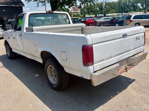 Used 1996 Ford F150 2WD Regular Cab image 3
