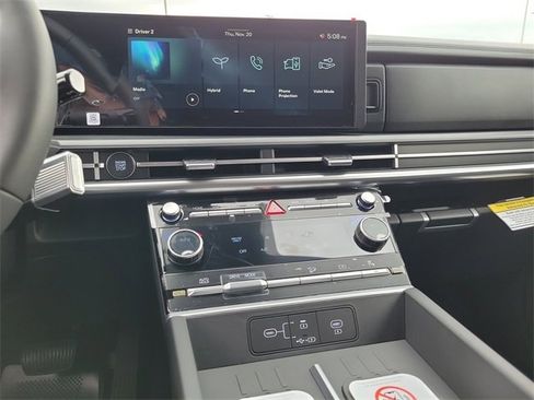 New 2026 Hyundai Santa Fe SE image 13