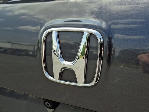 Used 2018 Honda Pilot Elite image 35