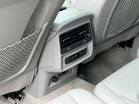 Used 2023 Audi Q7 2.0T Premium w/ Convenience Package image 26