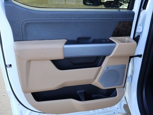 Used 2024 Ford F250 Lariat w/ Lariat Ultimate Package image 27