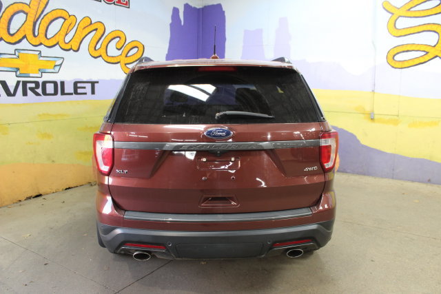 Used 2018 Ford Explorer XLT w/ XLT Appearance Package AWD/4WD image 7