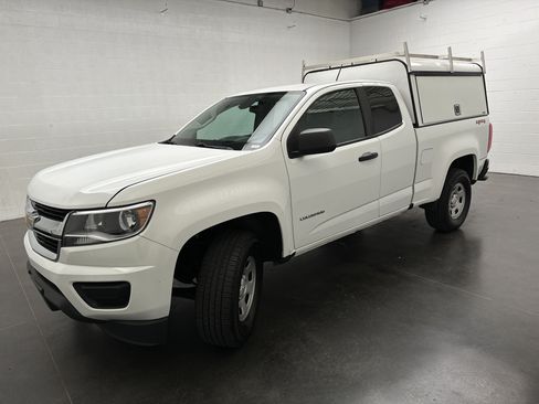 Used 2020 Chevrolet Colorado W/T w/ WT Convenience Package AWD/4WD image 4