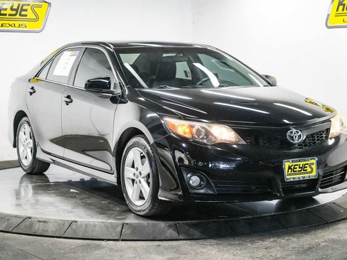 Used 2013 Toyota Camry SE FWD image 7