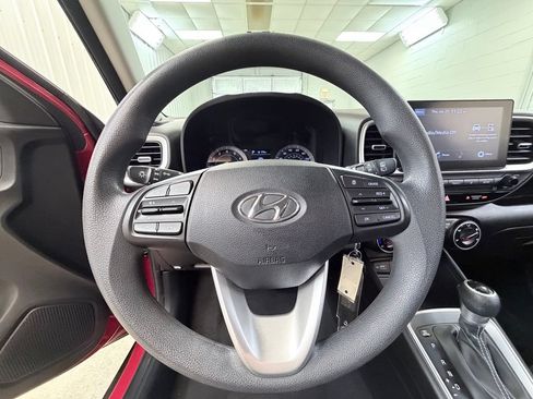 Used 2022 Hyundai Venue SE w/ Cargo Package FWD image 36
