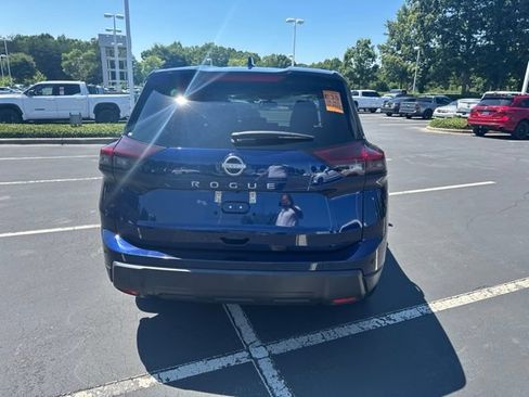 Used 2025 Nissan Rogue SV FWD image 5
