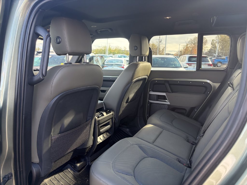 Used 2023 Land Rover Defender 110 S AWD/4WD image 5