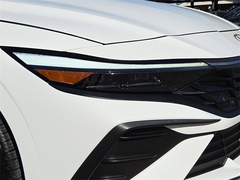 Certified 2024 Hyundai Elantra SEL image 4