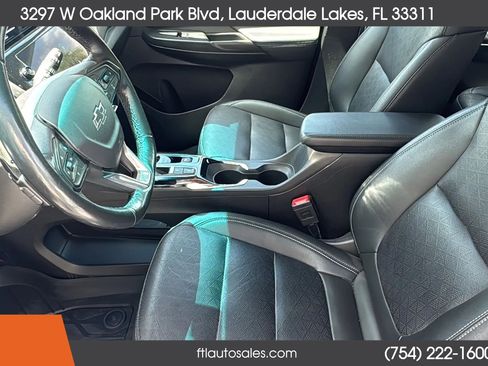 Used 2023 Chevrolet Bolt LT FWD image 26