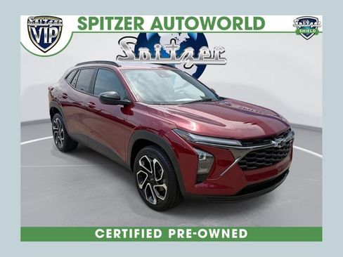 Used 2024 Chevrolet Trax RS w/ Sunroof Package FWD image 1