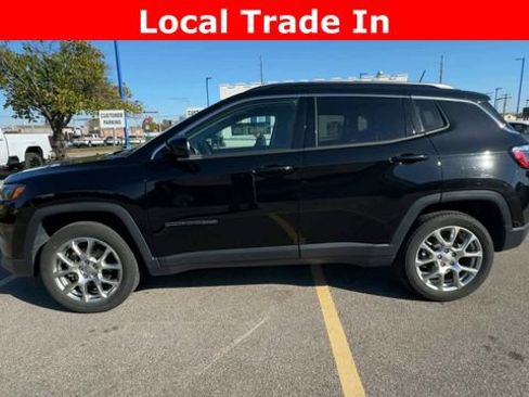 Used 2022 Jeep Compass Latitude image 5