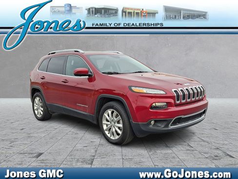 Used 2017 Jeep Cherokee Limited image 1
