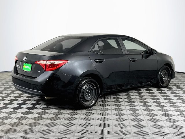 Used 2018 Toyota Corolla LE FWD image 8