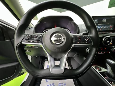 Used 2024 Nissan Sentra SV FWD image 20