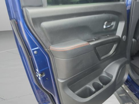 Used 2020 Nissan Titan PRO-4X w/ Pro-4x Convenience Package AWD/4WD image 21