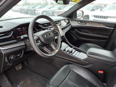Certified 2023 Jeep Grand Cherokee L Overland image 10