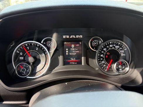 Used 2022 RAM 2500 Big Horn w/ Night Edition AWD/4WD image 9
