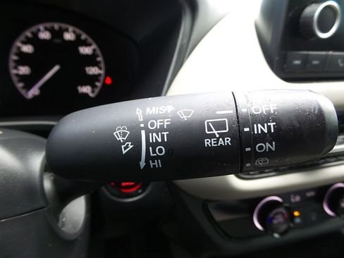 Used 2025 Honda HR-V LX image 34