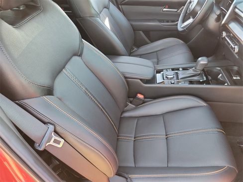 Certified 2025 MAZDA CX-50 AWD 2.5 Hybrid w/ Premium Pkg image 18