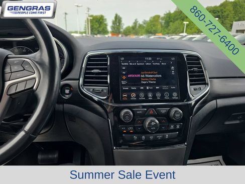 Used 2022 Jeep Grand Cherokee Laredo X AWD/4WD image 31
