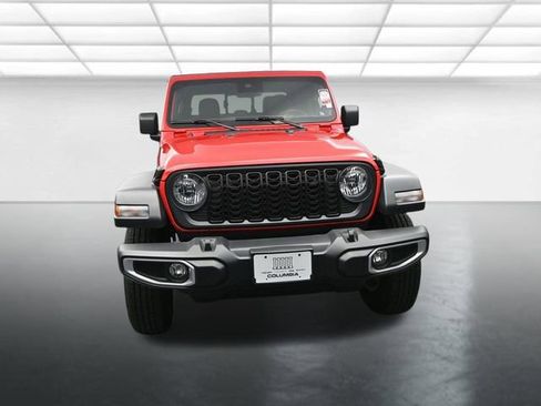 New 2025 Jeep Gladiator Sport image 3