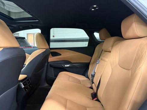 Used 2023 Lexus RX 350 Premium w/ Accessory Package image 15