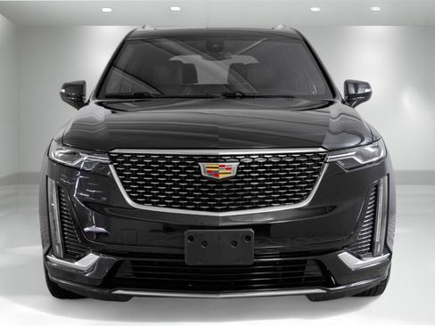 Used 2024 Cadillac XT6 Premium Luxury image 7