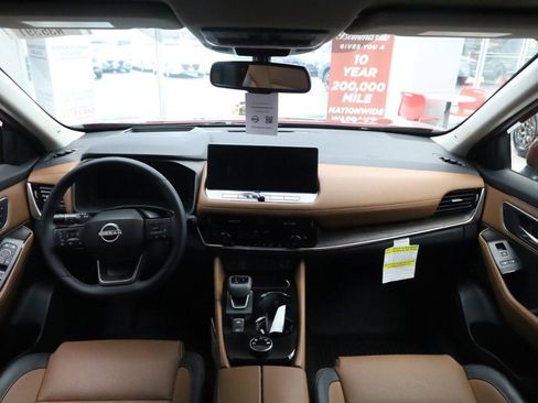 New 2026 Nissan Rogue Platinum w/ Platinum Premium Package image 6