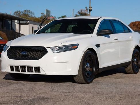 Used 2017 Ford Taurus Police Interceptor image 4