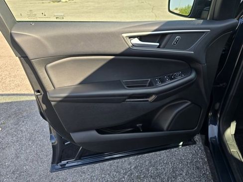 Used 2023 Ford Edge SEL w/ Convenience Package image 9