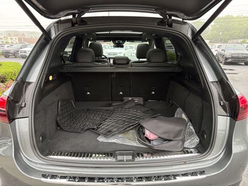 Used 2025 Mercedes-Benz GLE 450e 4MATIC w/ Winter Package image 34