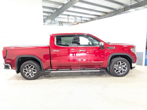 Used 2024 GMC Sierra 1500 SLT w/ SLT Premium Plus Package AWD/4WD image 2