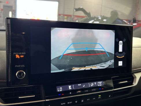 Used 2025 Toyota Sienna XSE image 19