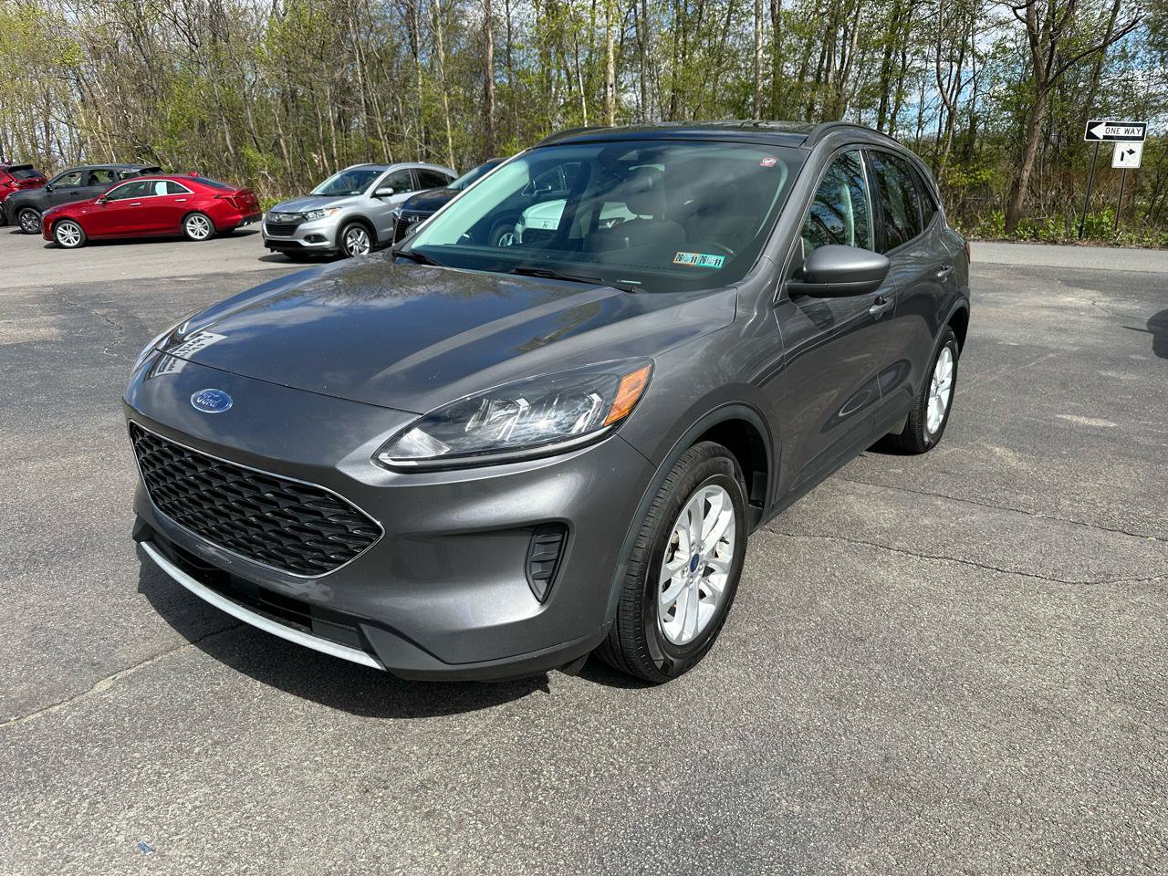 Used 2021 Ford Escape SE w/ Convenience Package AWD/4WD image 1