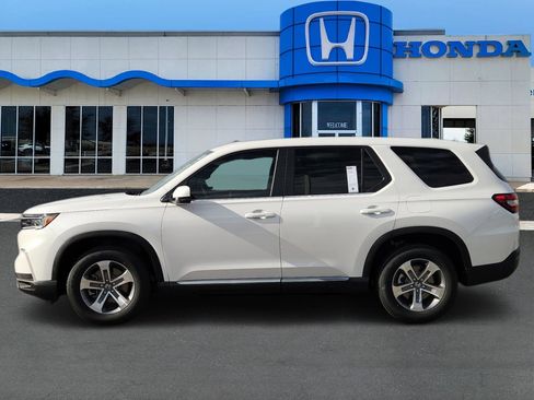 New 2025 Honda Pilot EX-L image 3