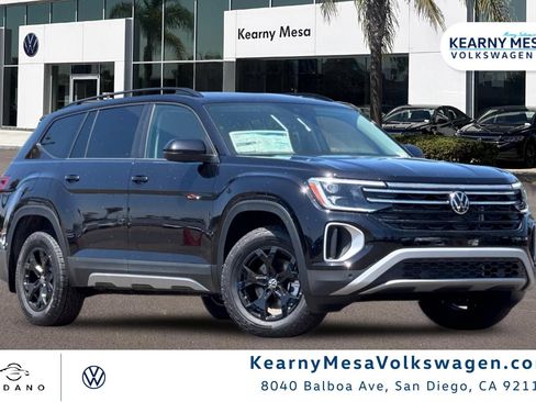New 2025 Volkswagen Atlas Peak Edition SE AWD/4WD image 1