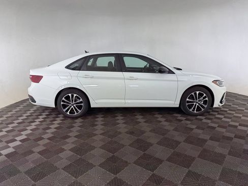 Used 2025 Volkswagen Jetta Sport FWD image 7