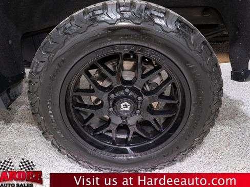 Used 2022 Chevrolet Silverado 1500 RST w/ Convenience Package II image 10