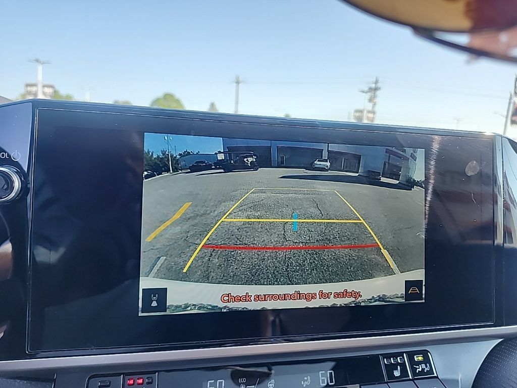 Used 2025 Toyota Camry SE w/ Multimedia Upgrade Package FWD image 4