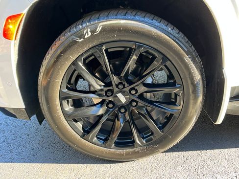 Used 2021 Cadillac Escalade Premium Luxury w/ Performance Package image 26